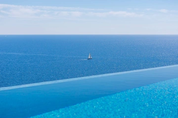 Seafront Cliffside Villa for 10 in Sv. Nedjelja