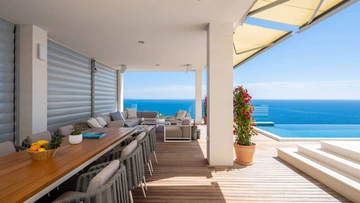 Seafront Cliffside Villa for 10 in Sv. Nedjelja