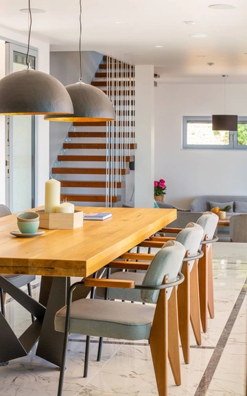 Seafront Cliffside Villa for 10 in Sv. Nedjelja