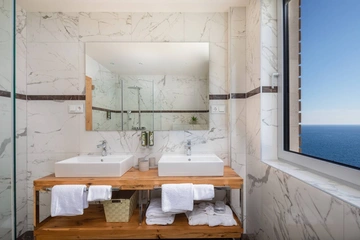 Seafront Cliffside Villa for 10 in Sv. Nedjelja