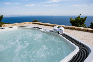 4-Bedroom Villa in Sv. Nedjelja for 8 Guests