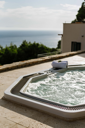 4-Bedroom Villa in Sv. Nedjelja for 8 Guests