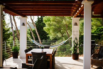 4-Bedroom Villa in Sv. Nedjelja for 8 Guests