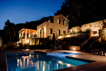 4-Bedroom Villa in Sv. Nedjelja for 8 Guests