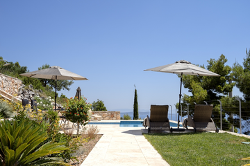 4-Bedroom Villa in Sv. Nedjelja for 8 Guests