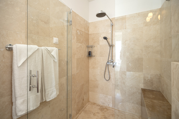 4-Bedroom Villa in Sv. Nedjelja for 8 Guests