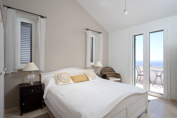 4-Bedroom Villa in Sv. Nedjelja for 8 Guests