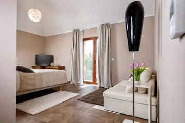 4-Bedroom Villa in Vrboska with Infinity Pool