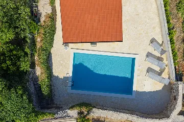 4-Bedroom Villa in Vrboska for Up to 11 Guests