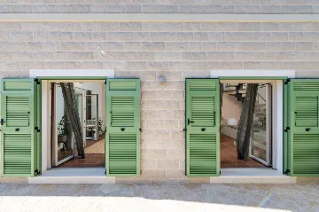 4-Bedroom Villa in Vrboska for Up to 11 Guests