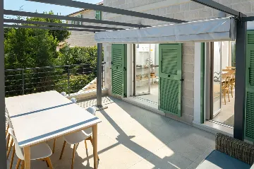 4-Bedroom Villa in Vrboska for Up to 11 Guests