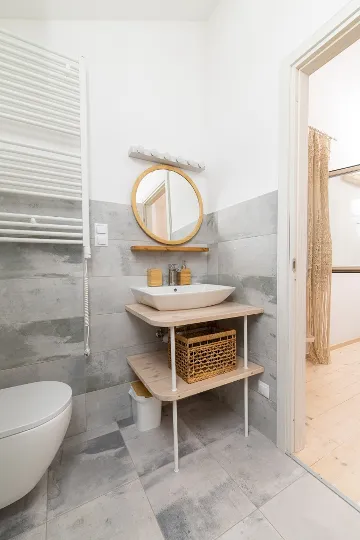 4-Bedroom Villa in Vrboska for Up to 11 Guests