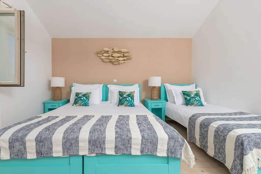 4-Bedroom Villa in Vrboska for Up to 11 Guests