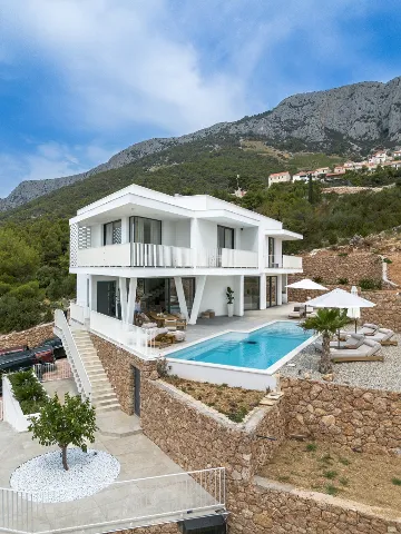 4-Bedroom Villa in Sveta Nedjelja for Up to 10