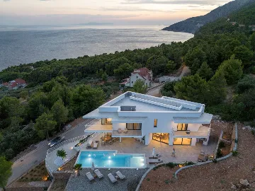 4-Bedroom Villa in Sveta Nedjelja for Up to 10