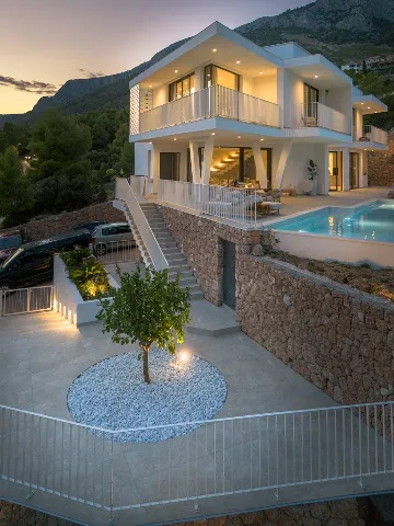 4-Bedroom Villa in Sveta Nedjelja for Up to 10