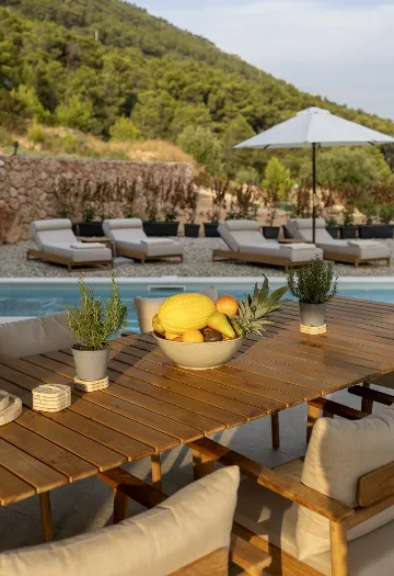 4-Bedroom Villa in Sveta Nedjelja for Up to 10