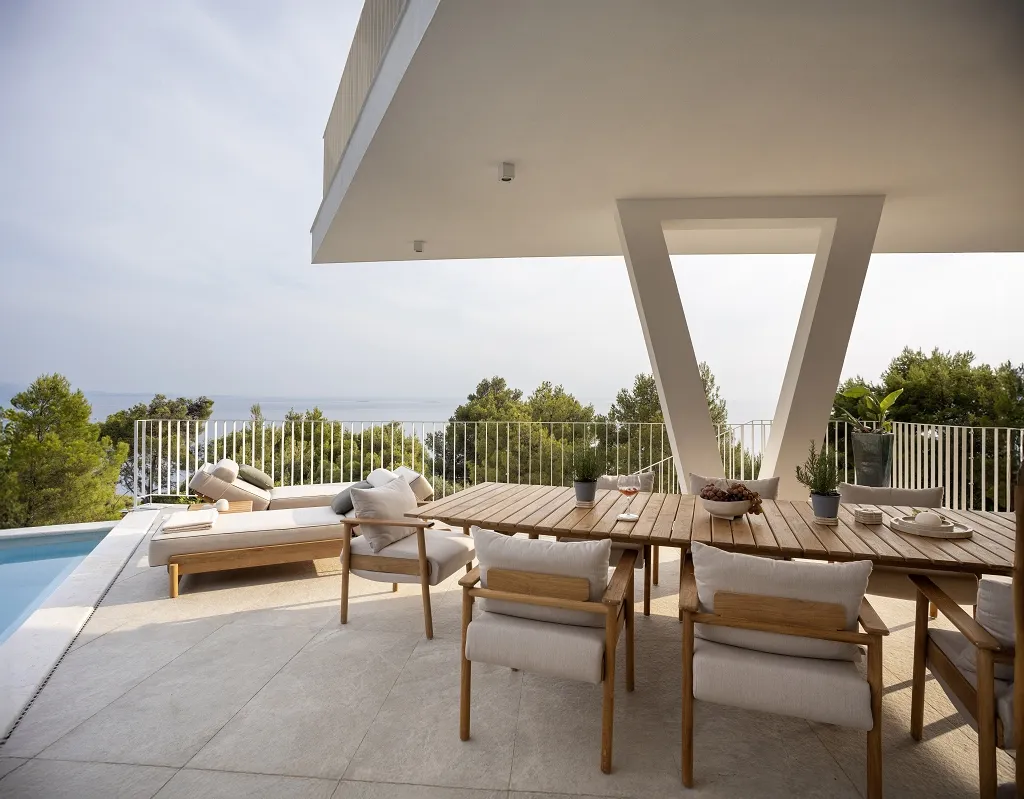 4-Bedroom Villa in Sveta Nedjelja for Up to 10