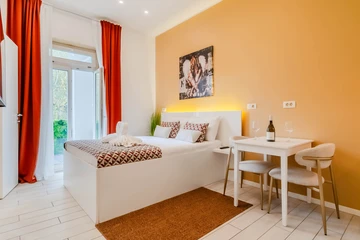 Studio Apartment in Zagreb for 2 Guests