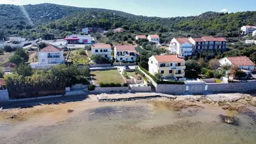 3-Bedroom Apartment in Tkon for Up to 6