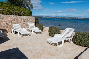 3-Bedroom Apartment in Tkon for Up to 6