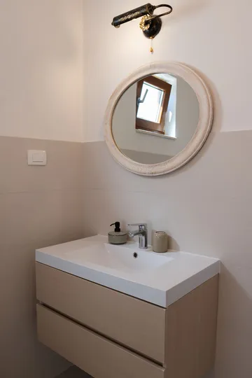 3-Bedroom Apartment in Tkon for Up to 6