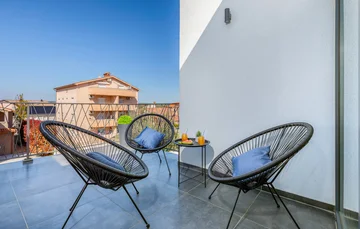 2-Bedroom Apartment for 4 Guests in Pula