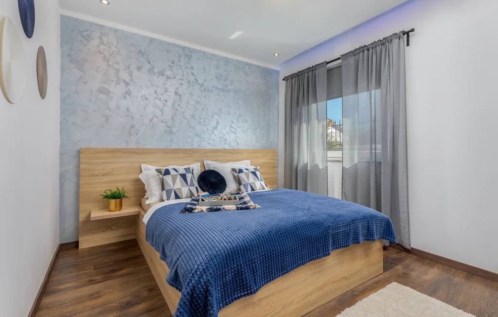 2-Bedroom Apartment for 4 Guests in Pula