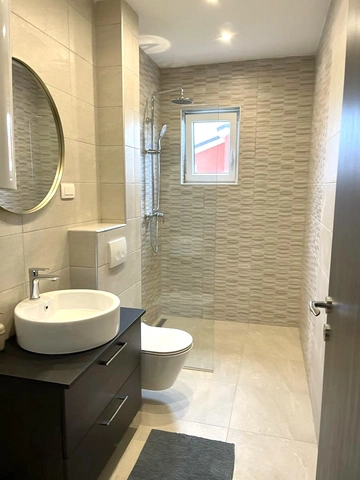 Modern 2-Bedroom Apartment in Vodnjan