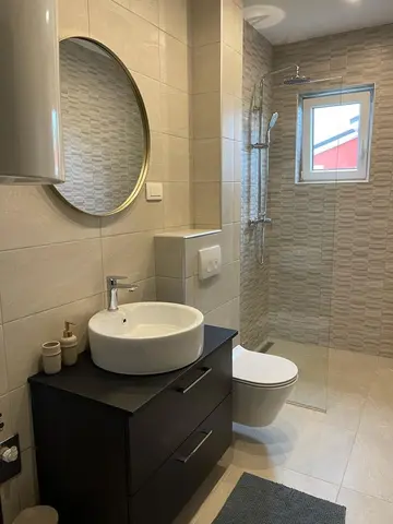 Modern 2-Bedroom Apartment in Vodnjan
