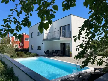 Modern 2-Bedroom Apartment in Vodnjan