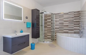 3-Bedroom Apartment with Private Pool in Svetvinčenat