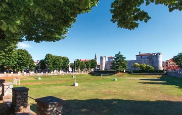 Svetvinčenat Apartment with Private Jacuzzi