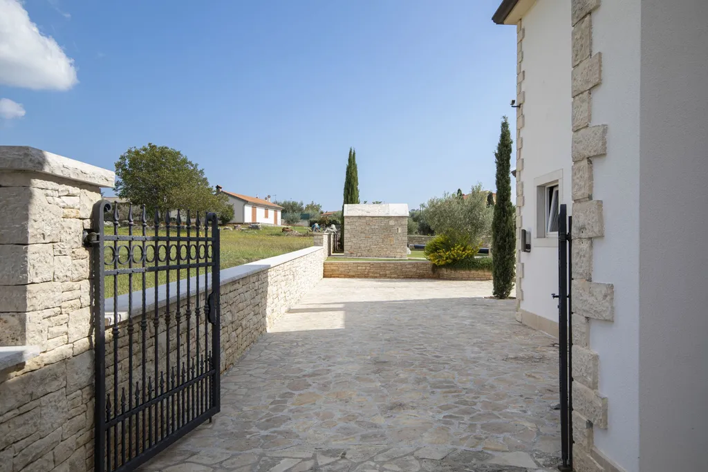 Rovinjsko Selo Villa for Up to 8 Guests