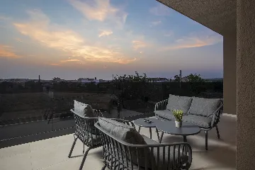 Villa with Private Pool for 8 Guests in Pula