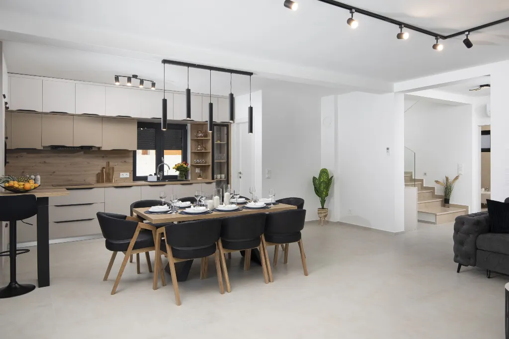 Villa with Private Pool for 8 Guests in Pula