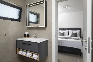 Villa with Private Pool for 8 Guests in Pula