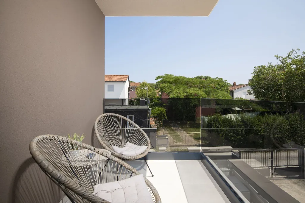 Villa with Private Pool for 8 Guests in Pula