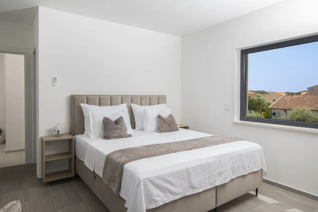 Villa with Private Pool for 8 Guests in Pula