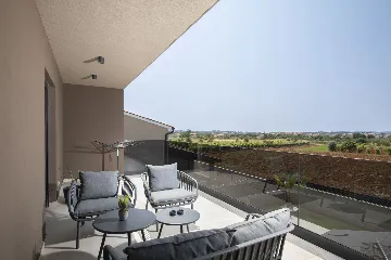 Villa with Private Pool for 8 Guests in Pula