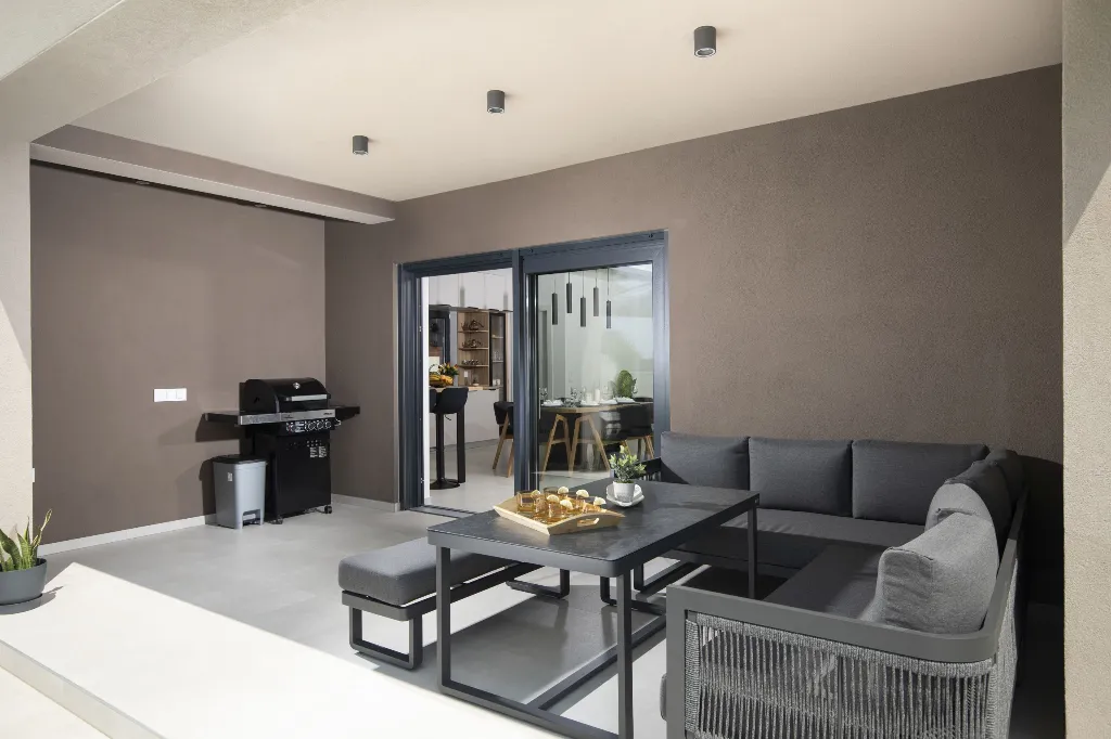 Villa with Private Pool for 8 Guests in Pula