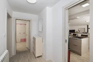 Medulin Villa for 12 Guests with Pool and Hot Tub