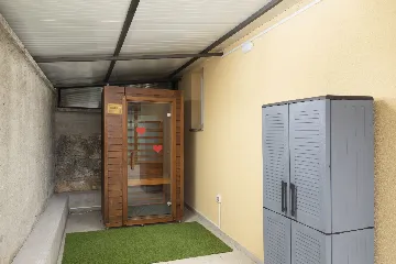 Medulin Villa for 12 Guests with Pool and Hot Tub