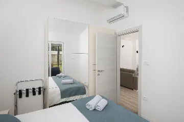 Medulin Villa for 12 Guests with Pool and Hot Tub