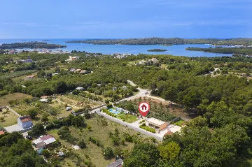 Medulin Villa for 12 Guests with Pool and Hot Tub