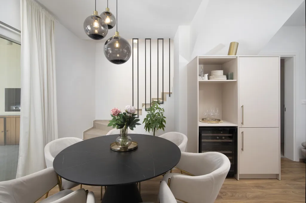 Modern 2-Bedroom Villa in Ližnjan for 6 Guests