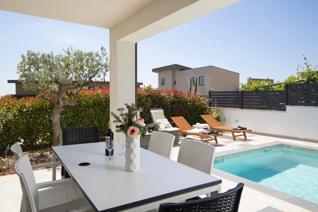 4-Bedroom Villa with Pool in Vodnjan