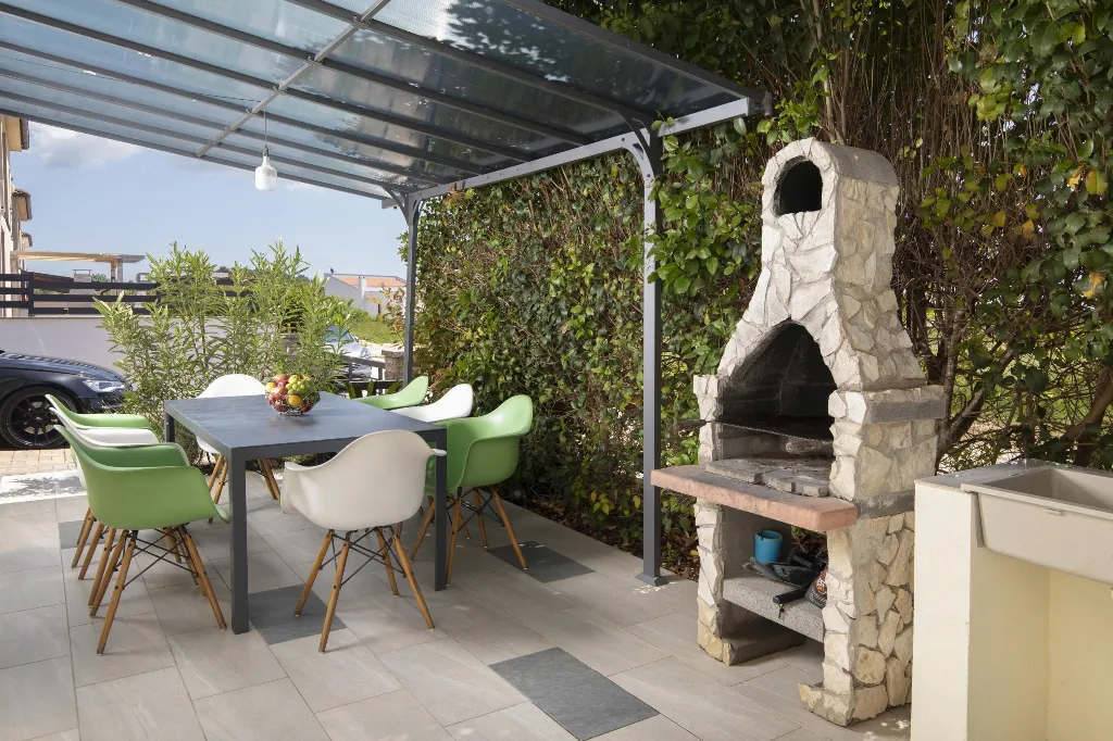4-Bedroom Villa with Pool in Vodnjan
