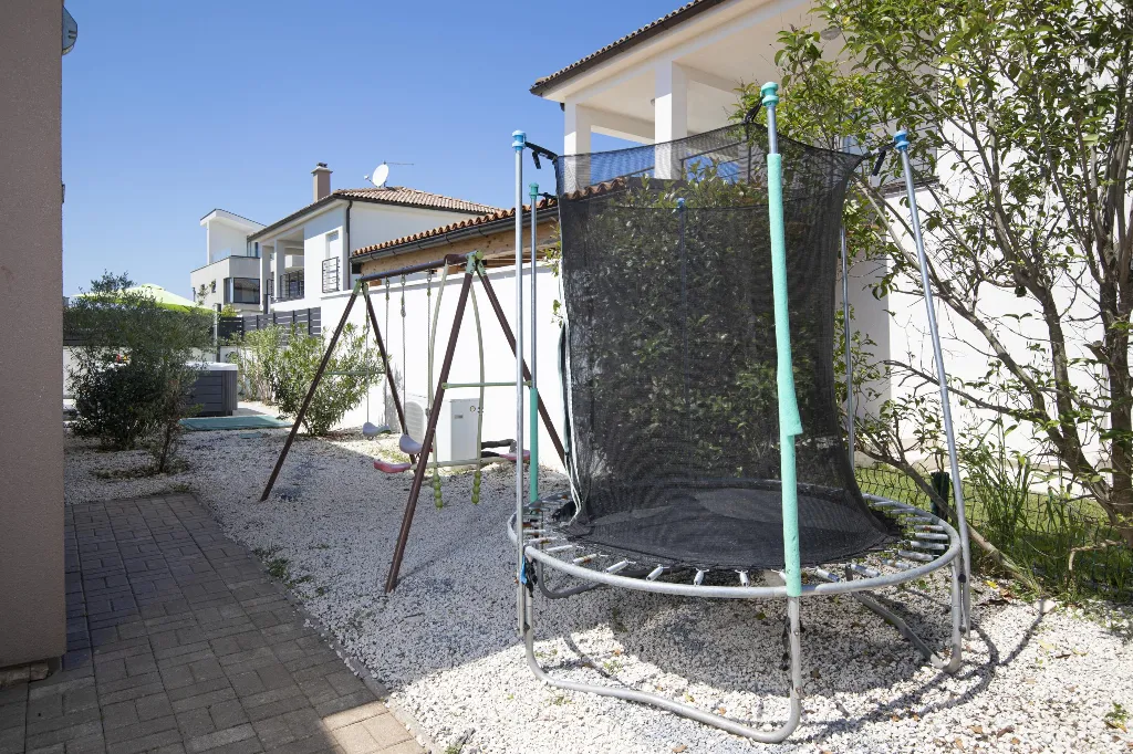 4-Bedroom Villa with Pool in Vodnjan