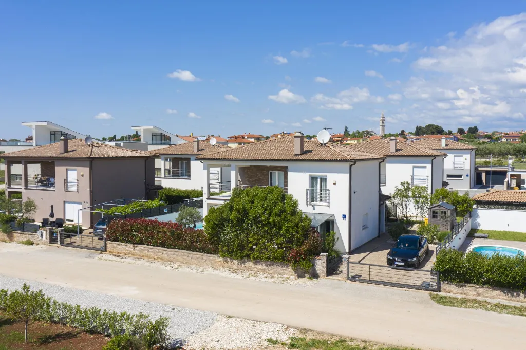 4-Bedroom Villa with Pool in Vodnjan
